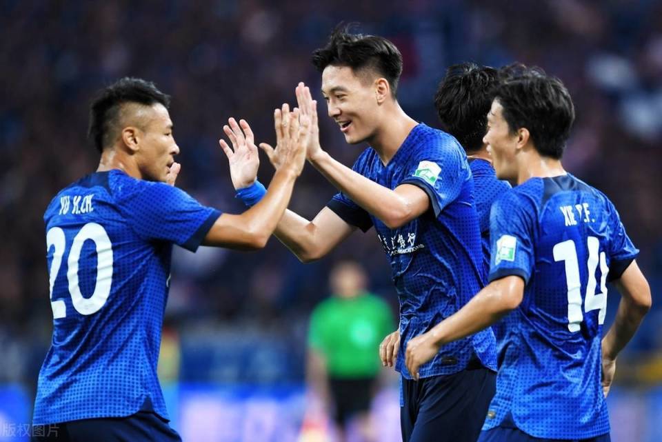 拿冲冠当目, src