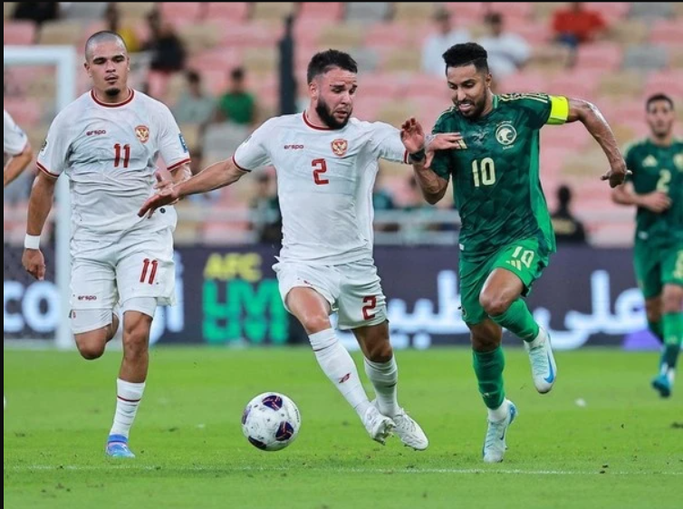 在主场球迷, 补充了多名, 判罚